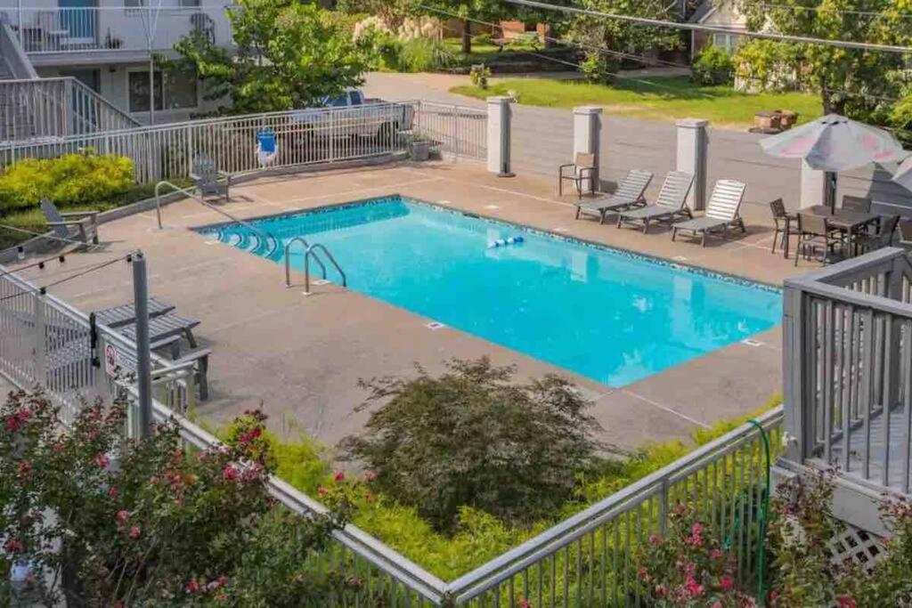 Walk To 12 South, 7 Min To Downtown, Free Parking! Apartment Nashville Ngoại thất bức ảnh